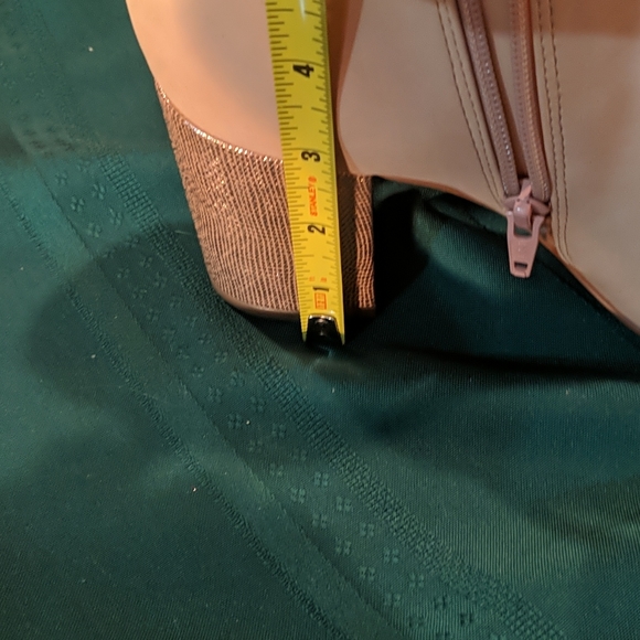 Katy Perry booties - Picture 5 of 8